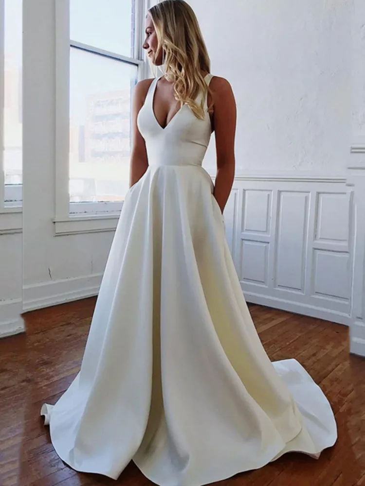 V-Neck Sleeveless Backless Backless Wedding Dress Beach Country Soft Satin A-Line Bride Gown Robe De Mariée Wedding Gown
V-Neck Sleeveless Backless Backless Wedding Dress Beach Country Soft Satin A-Line Bride Gown Robe De Mariée Wedding Gown