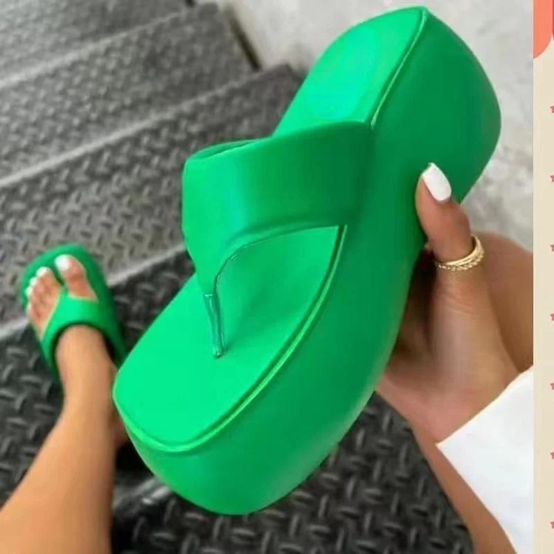 Шлепанцы женские с квадратным носком, кожаная пляжная обувь на платформе, модные сандалии с открытым носком, большие размеры 36-43, лето 2022
Шлепанцы женские с квадратным носком, кожаная пляжная обувь на платформе, модные сандалии с открытым носком, большие размеры 36-43, лето 2022