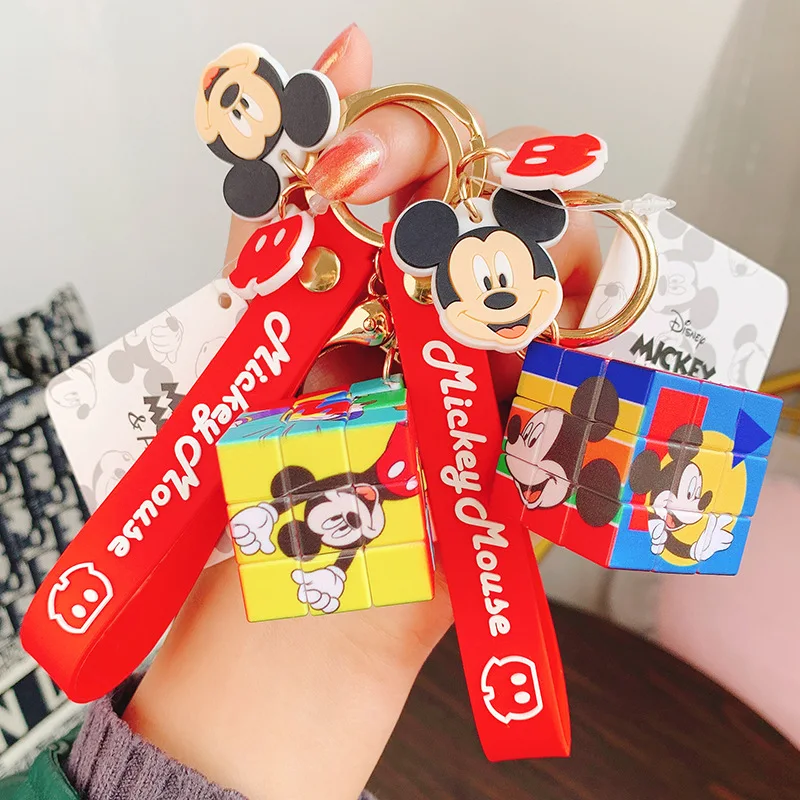 Модный креативный брелок Disney Микки, Дональд Дак, милый мини брелок с тремя заказами, подвеска, трендовая сумка, маленькое украшение
Модный креативный брелок Disney Микки, Дональд Дак, милый мини брелок с тремя заказами, подвеска, трендовая сумка, маленькое украшение