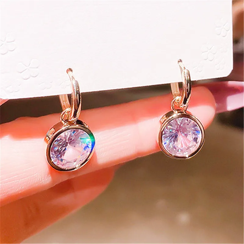 Classic Simple Zirconia Earings Luxury High Grade New Fashion Earrings For Women
Classic Simple Zirconia Earings Luxury High Grade New Fashion Earrings For Women