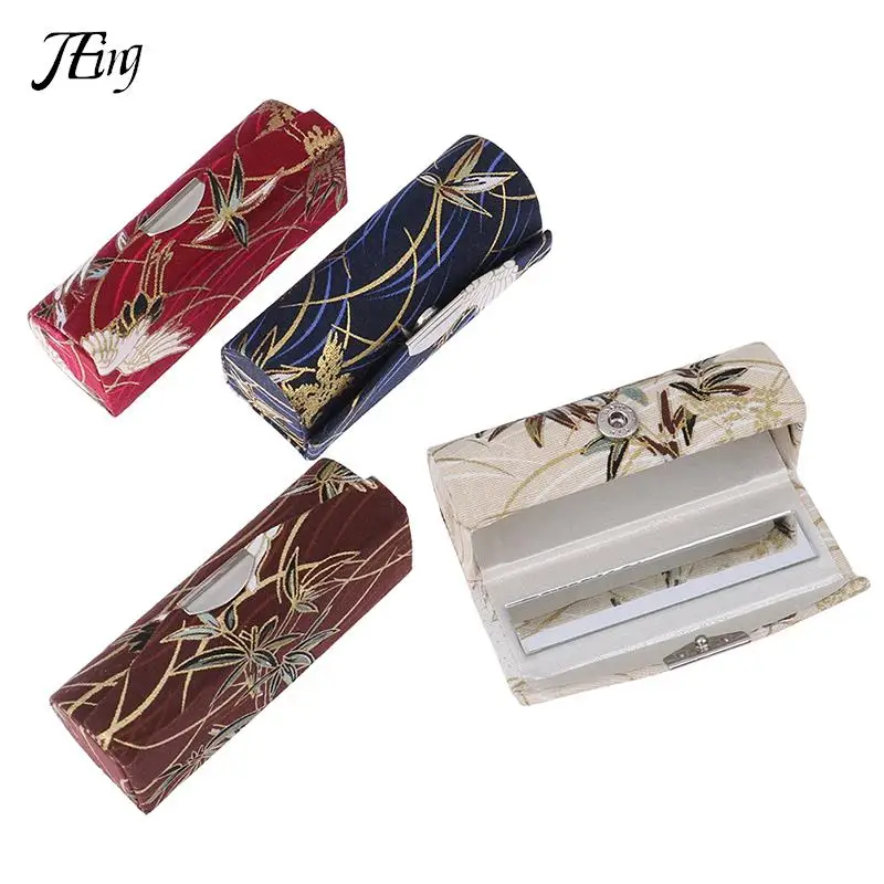 1PC Retro Lipstick Case Satin Embroidered Lipstick Case Holder Box With Mirror
1PC Retro Lipstick Case Satin Embroidered Lipstick Case Holder Box With Mirror