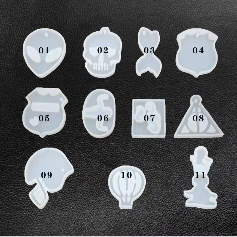 DIY Crystal Drop Glue Silicone Mold Pendant Key Chain Alien Devil Hot Air Balloon Strongman And Other 11 Styles
DIY Crystal Drop Glue Silicone Mold Pendant Key Chain Alien Devil Hot Air Balloon Strongman And Other 11 Styles