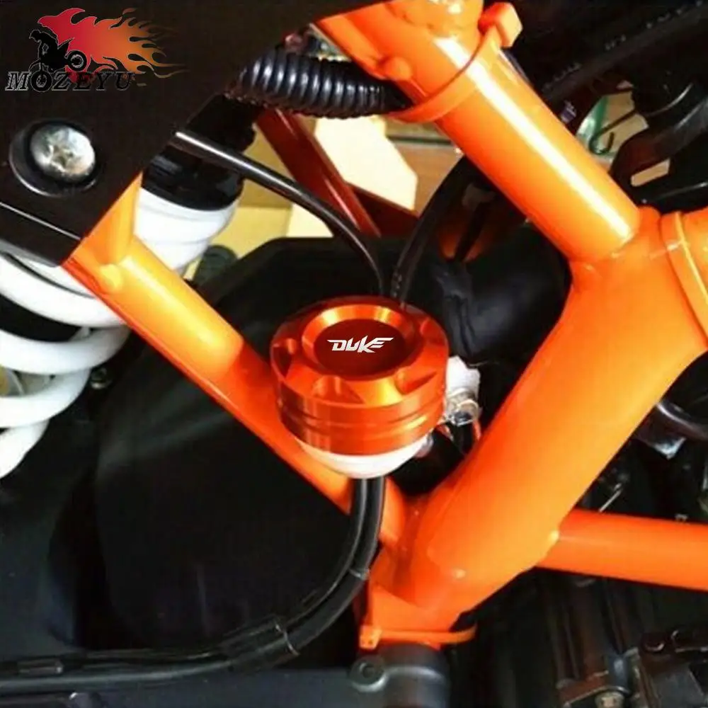 For KTM 125 200 DUKE 125 200 2013-2016 2017 2018 2019 2020 2021 2022 2023 Motorcycle Rear Brake Pump Fluid Reservoir Cap Cover 
For KTM 125 200 DUKE 125 200 2013-2016 2017 2018 2019 2020 2021 2022 2023 Motorcycle Rear Brake Pump Fluid Reservoir Cap Cover