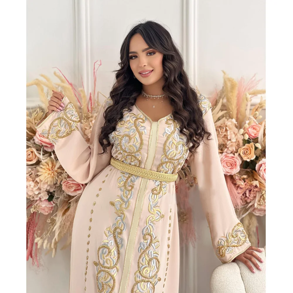 

Женский кафтан из муслина Дубай абайя для свадьбы модная с V-образным вырезом с длинными рукавами марокканский кафтан Женская одежда с вышивкой