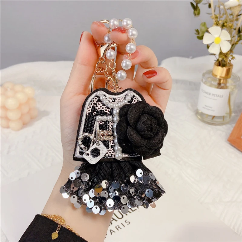 Korean Sequin Dress Skirt Keychain Fashion Car Keychain Women Bag Pendant Accessories New Gifts Wholesale
Korean Sequin Dress Skirt Keychain Fashion Car Keychain Women Bag Pendant Accessories New Gifts Wholesale