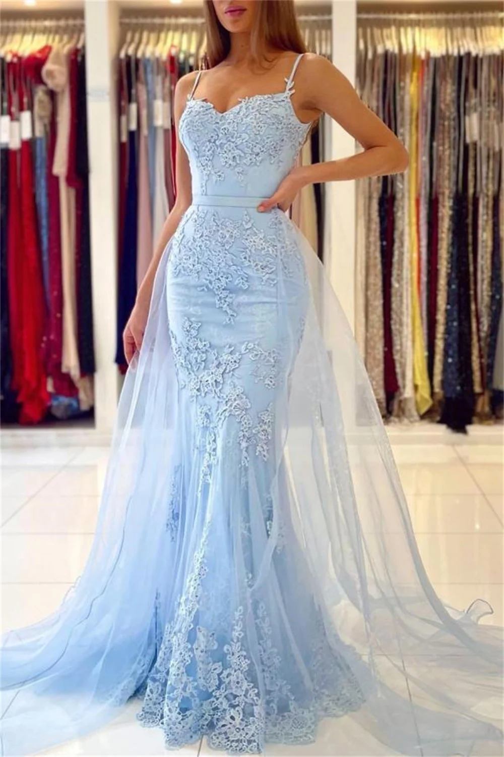 Light Sky Blue Mermaid Ball Dress Lace Applique Sweetheart Collar With Thin Straps Design Detachable Train Evening Dress فستان
Light Sky Blue Mermaid Ball Dress Lace Applique Sweetheart Collar With Thin Straps Design Detachable Train Evening Dress فستان