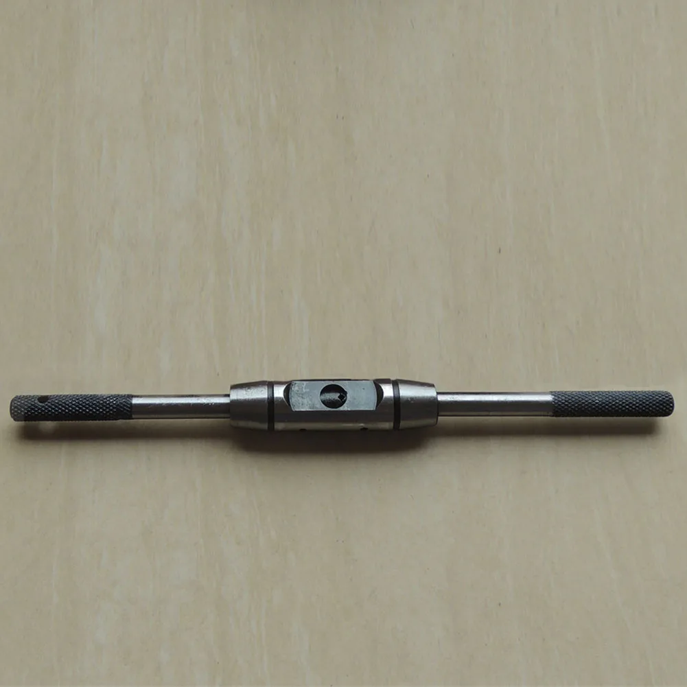 -M14 Manual Repair High Speed Steel Holder Wrench Matching Spanner Professional Hand Tool Hinge European Style Screw Tap Work
-M14 Manual Repair High Speed Steel Holder Wrench Matching Spanner Professional Hand Tool Hinge European Style Screw Tap Work