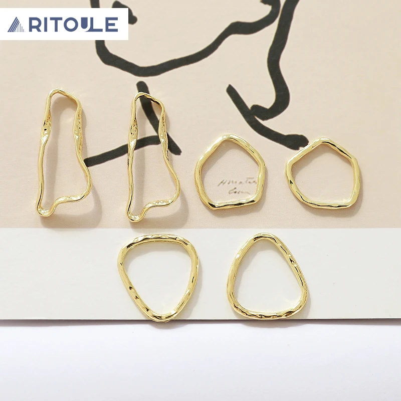 Simple gold covered hollow irregular geometric with pleated pendant DIY handmade jewelry earrings accessories material chainkey
Simple gold covered hollow irregular geometric with pleated pendant DIY handmade jewelry earrings accessories material chainkey