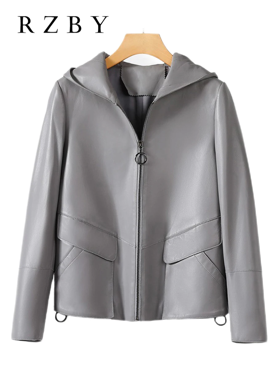 100% Natural Sheepskin Women Jacket Genuine Leather Jaqueta Couro Feminina Autumn Coat Hooed Casaca De Cuero Mujer RZBY2118 
100% Natural Sheepskin Women Jacket Genuine Leather Jaqueta Couro Feminina Autumn Coat Hooed Casaca De Cuero Mujer RZBY2118