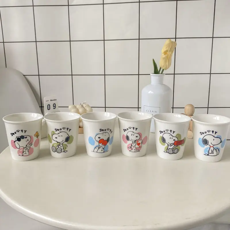 180 мл Милая мультяшная кружка Snoopy с маленькой емкостью для воды кавайная аниме креативная Бытовая Керамическая кружка для питья молока кофе чашка для подарка
180 мл Милая мультяшная кружка Snoopy с маленькой емкостью для воды кавайная аниме креативная Бытовая Керамическая кружка для питья молока кофе чашка для подарка