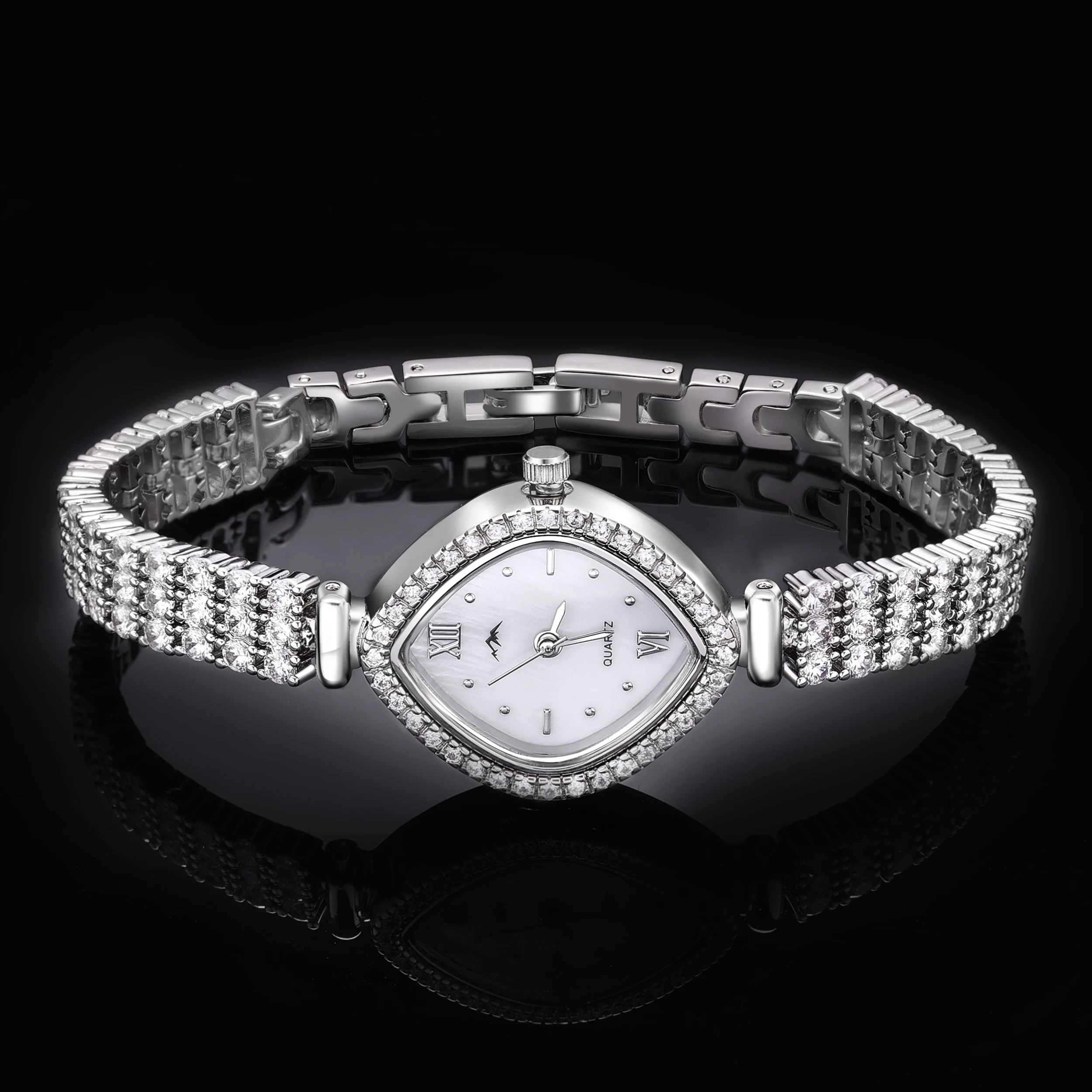 Women's Watch Exquisite Fashion Bracelet Jewelry Ring Shell Luxury Rhinestone Girl's Birthday Gift
Women's Watch Exquisite Fashion Bracelet Jewelry Ring Shell Luxury Rhinestone Girl's Birthday Gift