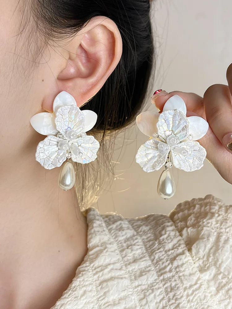 

Romantic Shell Flower Earring Elegant Imitated Pearl Earrings Delicate Waterdrop Pendant Jewellery for Women Exquisite Jewelry