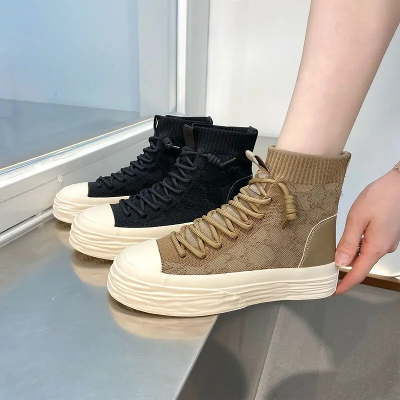 High-Top Sock-like Shoes Women's 2022 Summer New Casual Dissolved Platform Martin Boots Stretch Knitted Show Thin Booties
High-Top Sock-like Shoes Women's 2022 Summer New Casual Dissolved Platform Martin Boots Stretch Knitted Show Thin Booties