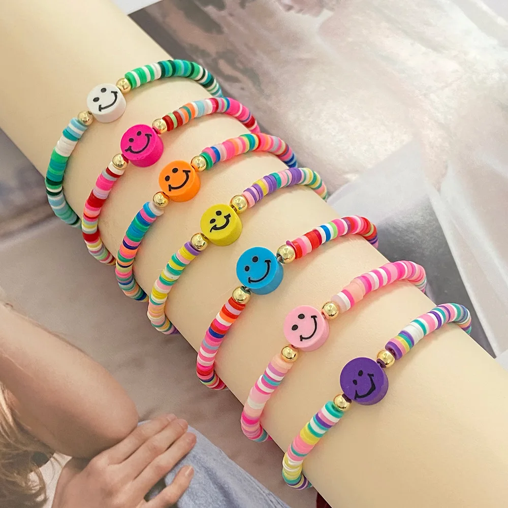

2023 New Elastic Smiling Face Bracelet Female Color Polymer Clay National Wind Hand String Bracelet Beach Wind Accessories Women