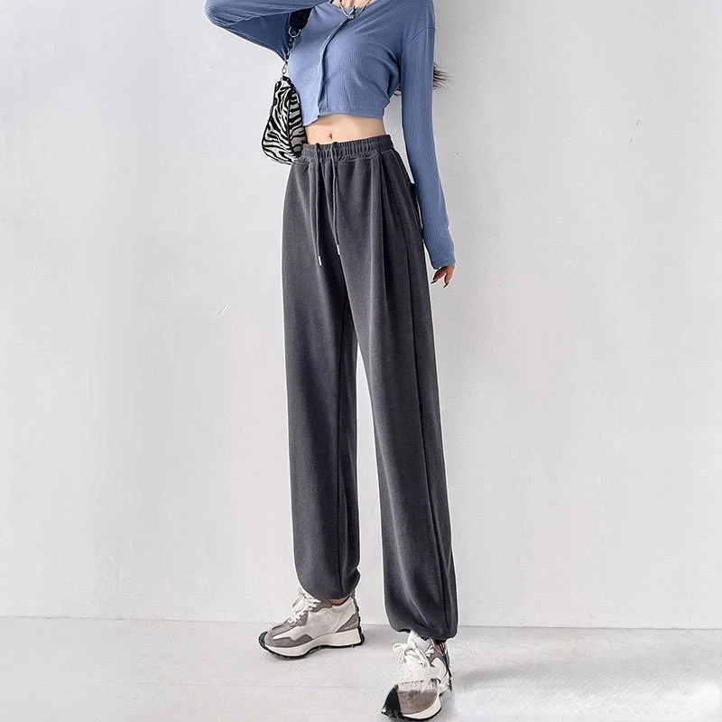 Fashion Winter Women Casual Cotton Long Pants High Quality Ladies Denim Women Streetwear
Fashion Winter Women Casual Cotton Long Pants High Quality Ladies Denim Women Streetwear