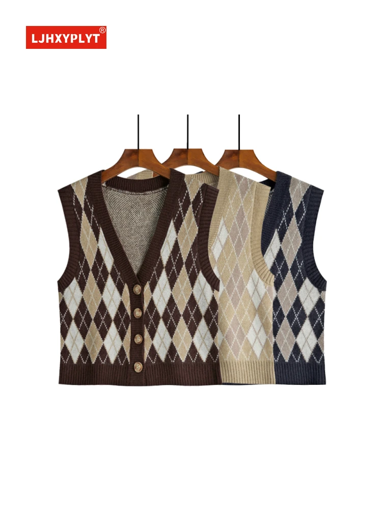 V Neck Single Breasted Thin Knitted Sweater Vest Women's Spring Autumn Design Lingge Sleeveless Knit Short Waistcoat Female
V Neck Single Breasted Thin Knitted Sweater Vest Women's Spring Autumn Design Lingge Sleeveless Knit Short Waistcoat Female
