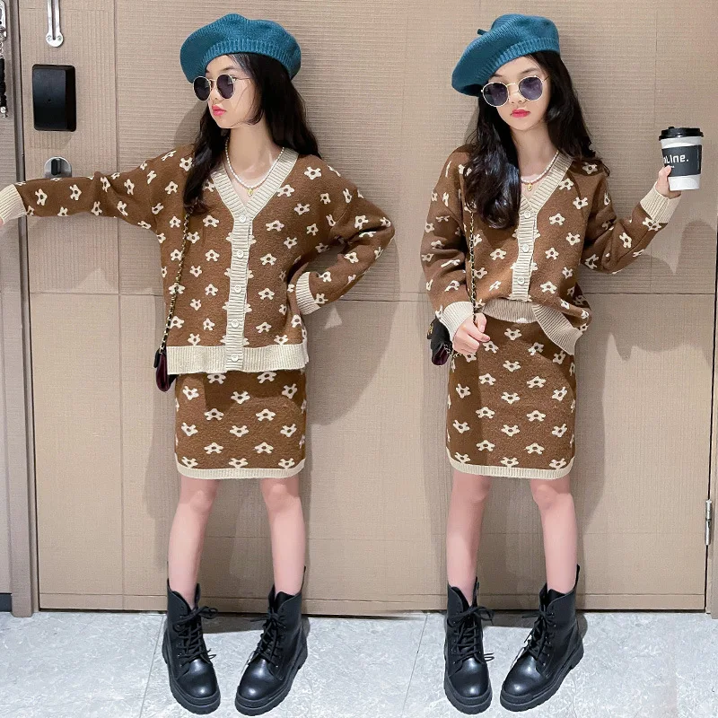 Юбка и свитер для девочек, Осенний трикотажный комплект из двух предметов, 2022
Юбка и свитер для девочек, Осенний трикотажный комплект из двух предметов, 2022