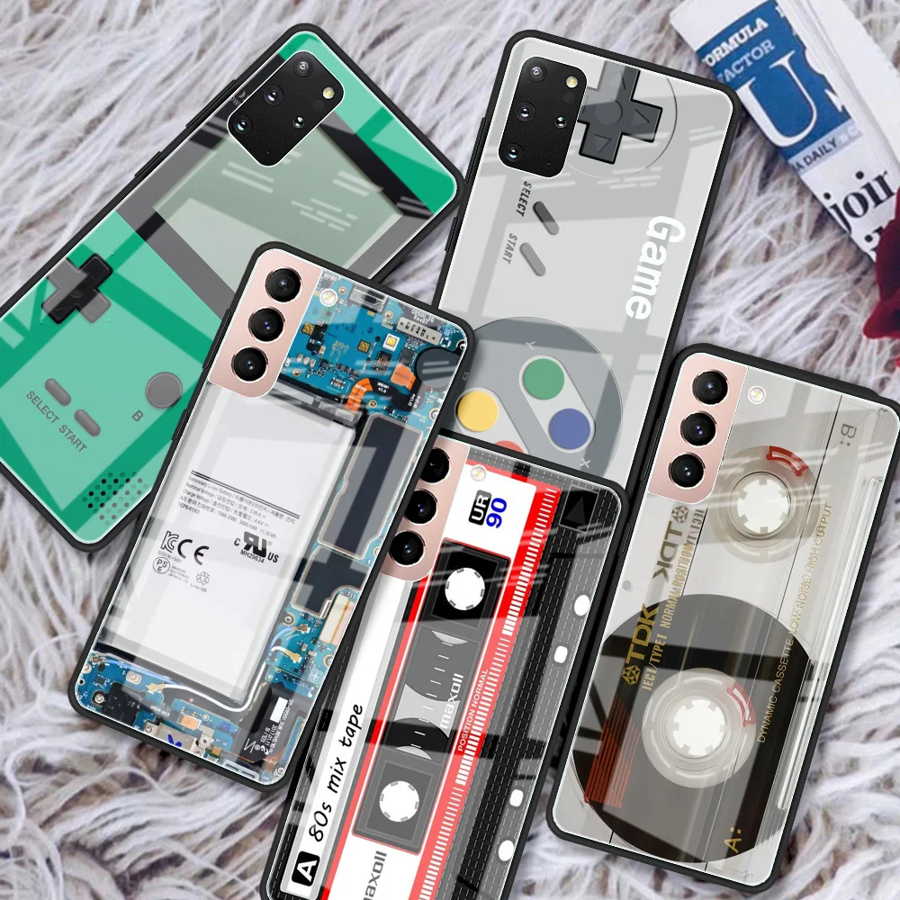 Music Retro Vintage Camera Cassette Case For Samsung Galaxy S22 S20 FE S21 5G S10 S9 Plus Note 10 20 Lite Tempered Phone Cover
Music Retro Vintage Camera Cassette Case For Samsung Galaxy S22 S20 FE S21 5G S10 S9 Plus Note 10 20 Lite Tempered Phone Cover