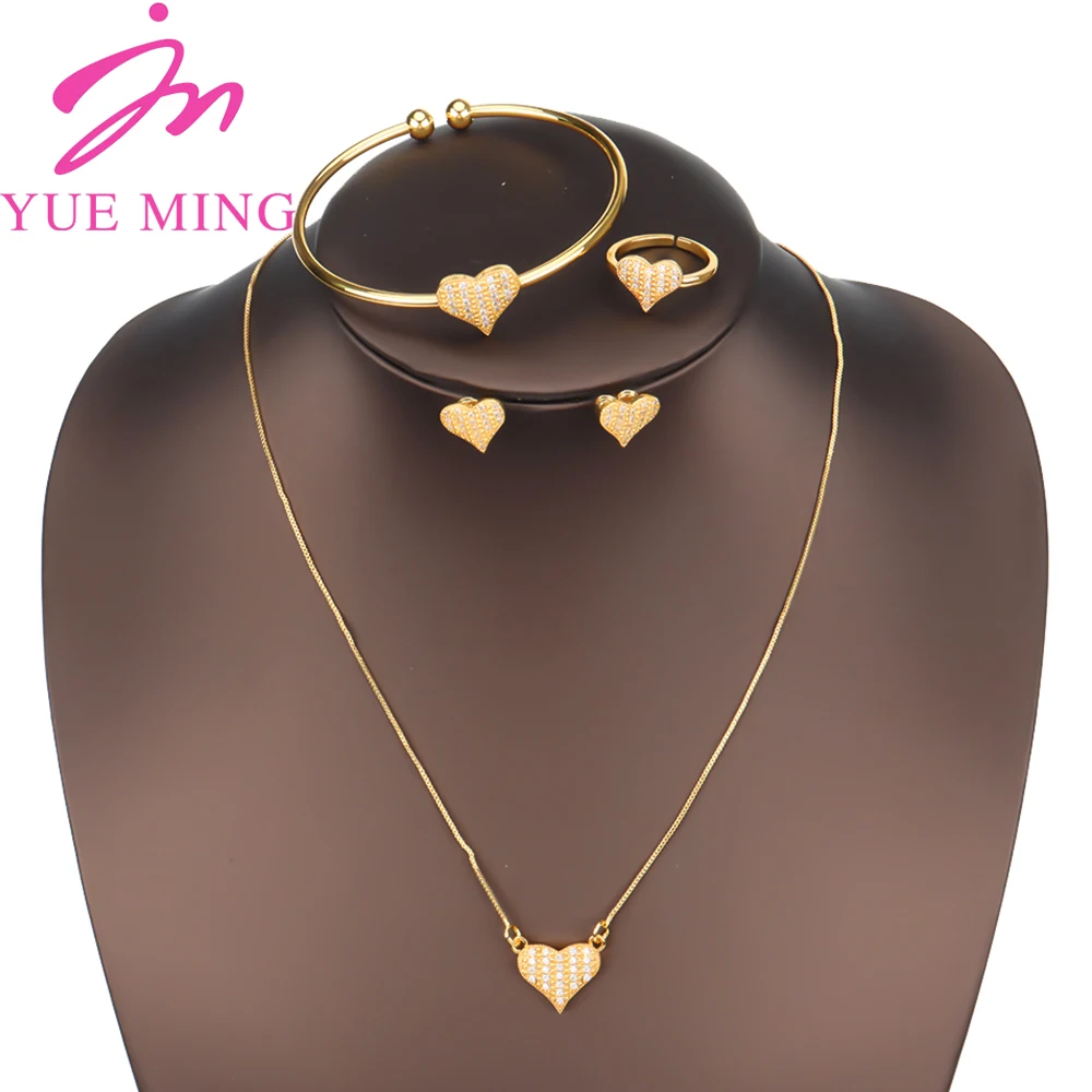 4Pcs Fashion Girl Jewelry Set Gold Color Necklace Earrings Bracelet Ring Set European American Girl Daily Wear Holiday Gift
4Pcs Fashion Girl Jewelry Set Gold Color Necklace Earrings Bracelet Ring Set European American Girl Daily Wear Holiday Gift