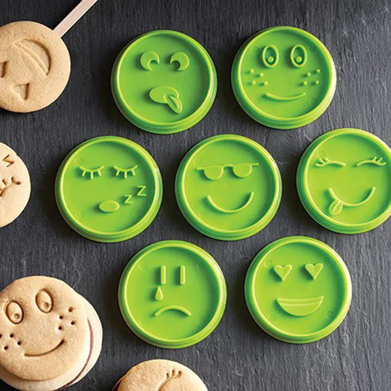 7Pcs/set Smiley Biscuit Mold Cake Decorating Tools Embossing Biscuit Moulds DIY Smiling Face Cookie Cutter Set
7Pcs/set Smiley Biscuit Mold Cake Decorating Tools Embossing Biscuit Moulds DIY Smiling Face Cookie Cutter Set