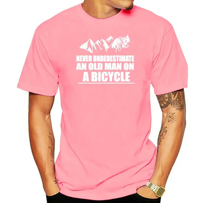 Футболка мужская оверсайз с забавным принтом «никогда не подучить стариков на велосипеде», хлопковая уличная одежда с графическим рисунко...
Футболка мужская оверсайз с забавным принтом «никогда не подучить стариков на велосипеде», хлопковая уличная одежда с графическим рисунко...