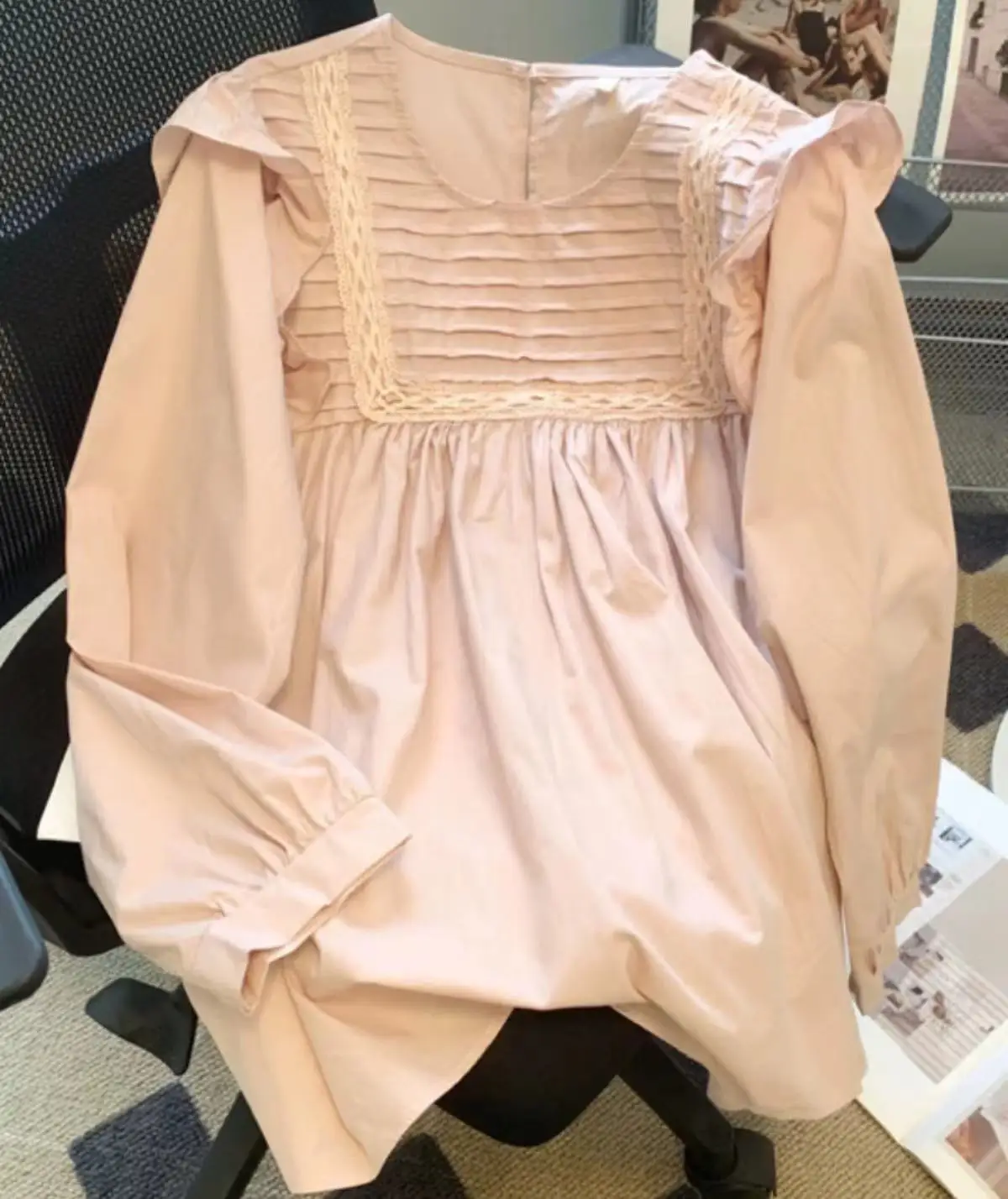 Korean Style Autumn Pleated Ruffles Peter Pan Collar PInk White Shirts Blouses Women's Bubble Long Sleeved Top 2023 New Fashion
Korean Style Autumn Pleated Ruffles Peter Pan Collar PInk White Shirts Blouses Women's Bubble Long Sleeved Top 2023 New Fashion
