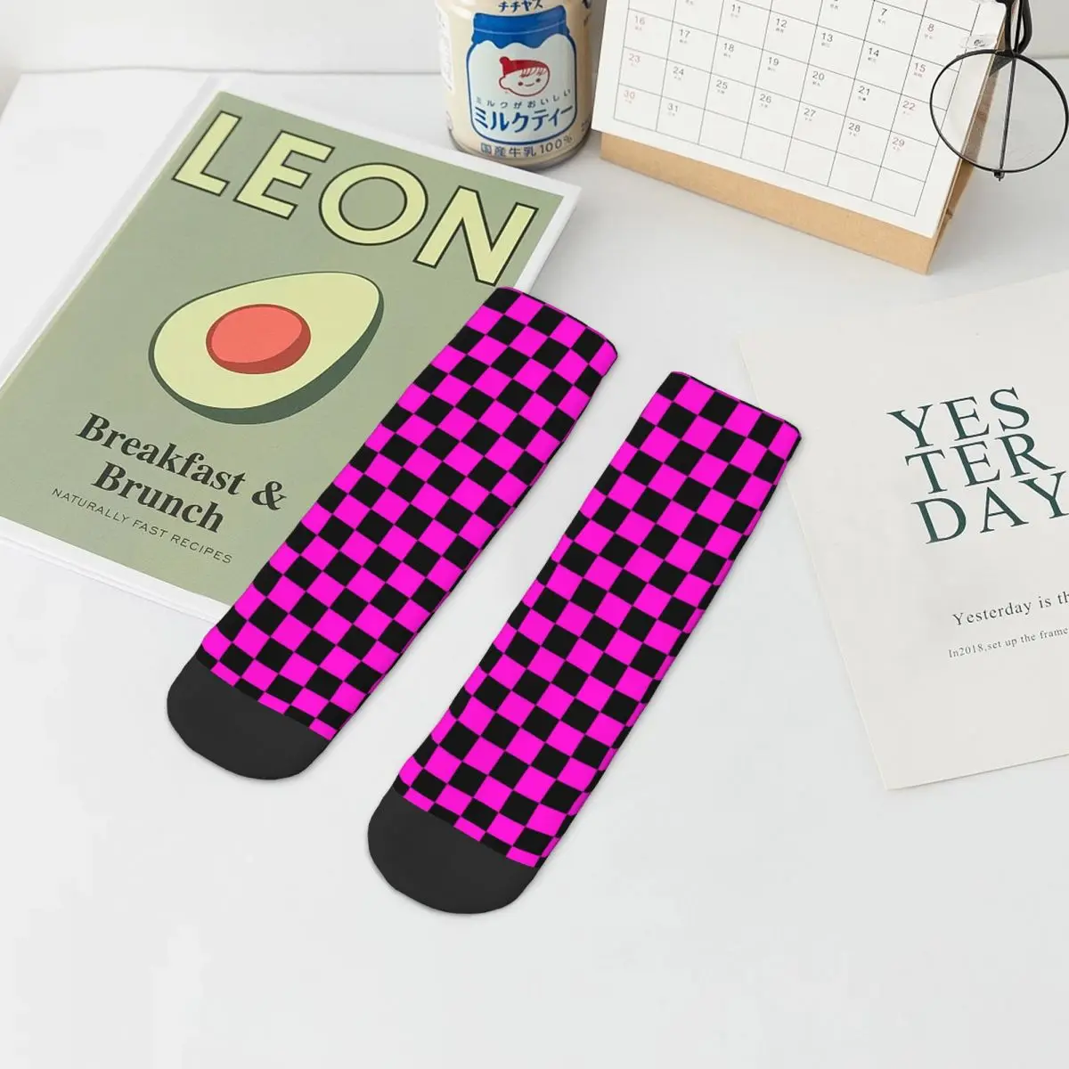 Pink Black Checkerboard Socks Missing Texture Durable Funky Short Tubes Large Chemical Fiber Children Running Socks
Pink Black Checkerboard Socks Missing Texture Durable Funky Short Tubes Large Chemical Fiber Children Running Socks