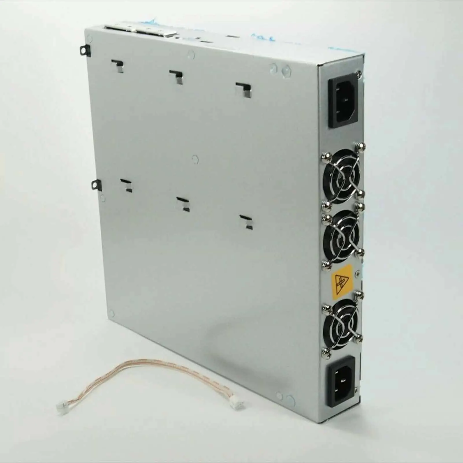3600W NEW BITMAIN Authentic APW9+ Power Supply for Antminer S17e T17e S17+ T17+ S17 PSU (220 - 240 V~ 50/60 Hz 10A) X2 
3600W NEW BITMAIN Authentic APW9+ Power Supply for Antminer S17e T17e S17+ T17+ S17 PSU (220 - 240 V~ 50/60 Hz 10A) X2