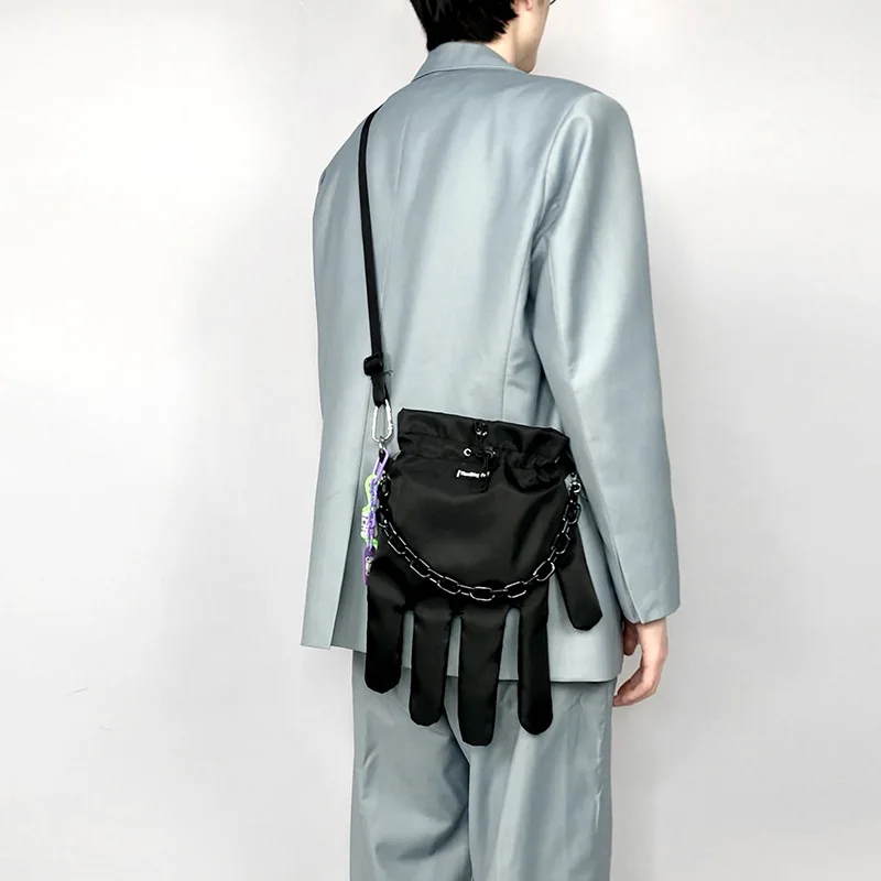 2022 New Unisex Harajuku Street Style Glove Shape Shoulder Messenger Bag Niche Personality Students Funny Handbag Purse
2022 New Unisex Harajuku Street Style Glove Shape Shoulder Messenger Bag Niche Personality Students Funny Handbag Purse