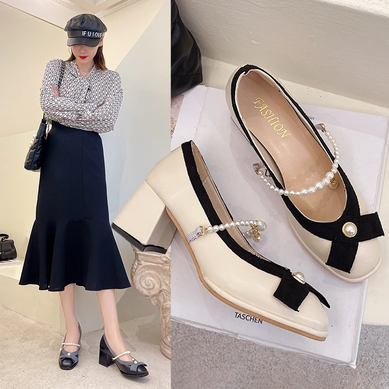 Women's Pearl Bow High Heels Retro Solid Color Square Toe Thick Heel Mary Jane Shoes
Women's Pearl Bow High Heels Retro Solid Color Square Toe Thick Heel Mary Jane Shoes