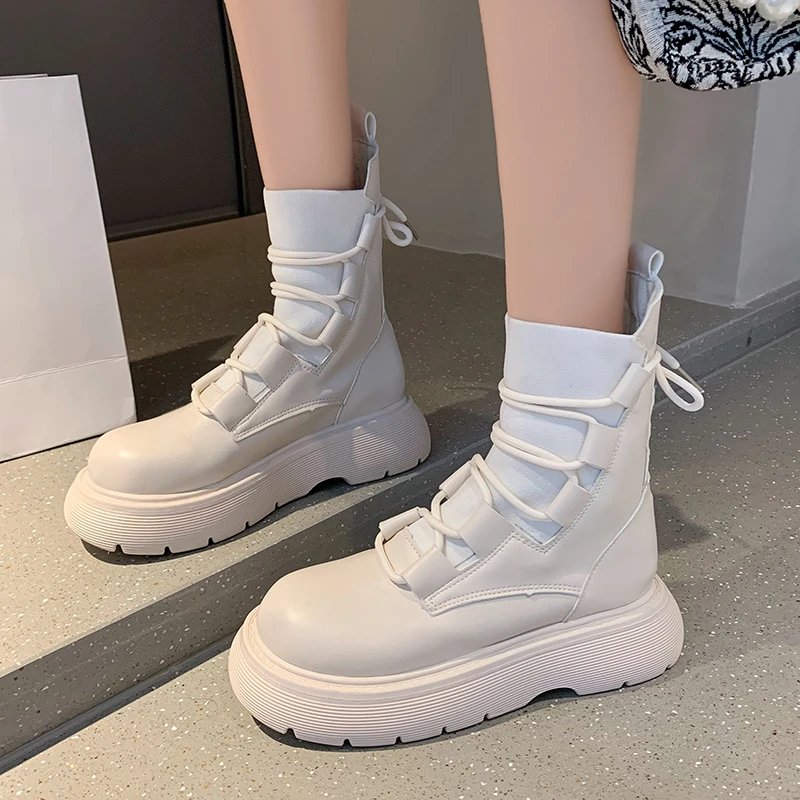 Ladies Black White Ankle Boots Women's Designer Ladies PU Leather Platform Boots Punk Gothic Socks Boots Women New
Ladies Black White Ankle Boots Women's Designer Ladies PU Leather Platform Boots Punk Gothic Socks Boots Women New
