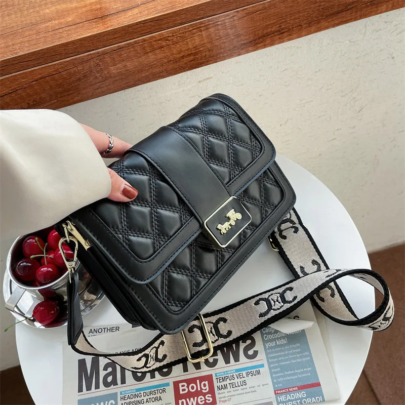 Women Leather Chain Crossbody Bags For Women Handbags Shoulder Bags Messenger Female Luxury Designer Bags
Women Leather Chain Crossbody Bags For Women Handbags Shoulder Bags Messenger Female Luxury Designer Bags