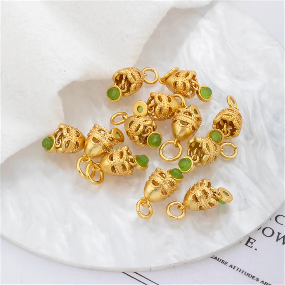 18K Gold covered dumb gold hollow hat hanging small zircon 7*20mm Zircon Pendant clock DIY jewelry manual accessories
18K Gold covered dumb gold hollow hat hanging small zircon 7*20mm Zircon Pendant clock DIY jewelry manual accessories