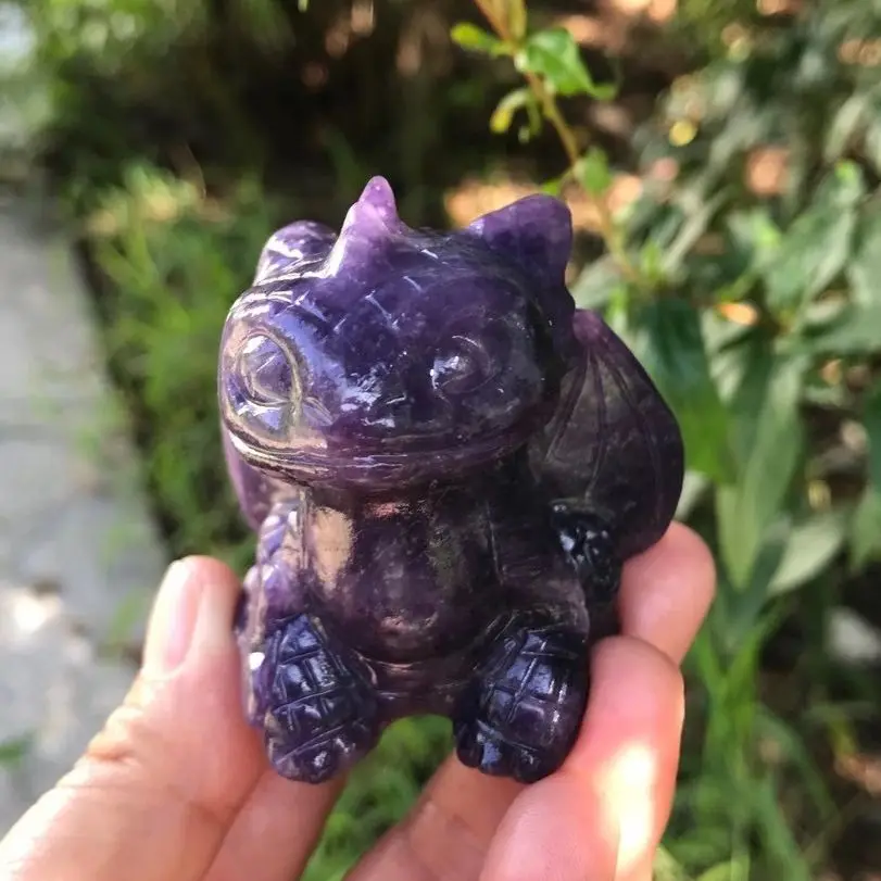 Lovely Natural Purple mica crystal quartz hand carved cute cartoon toothless baby crafts home Decor Christmas gifts 1pcs
Lovely Natural Purple mica crystal quartz hand carved cute cartoon toothless baby crafts home Decor Christmas gifts 1pcs