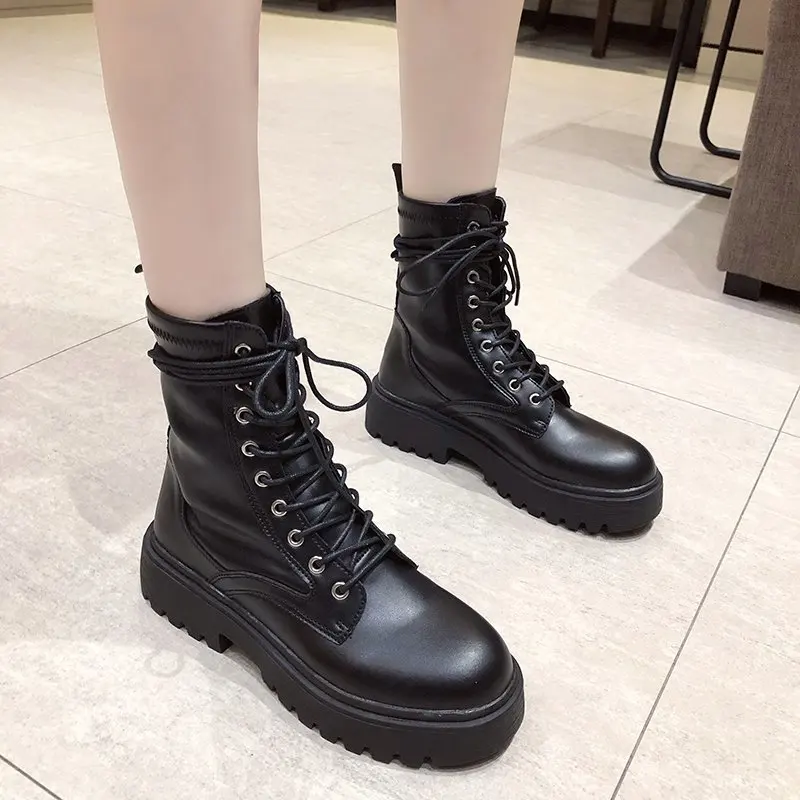 Fashion Black Lace-up Motorcycle Boots Women Autumn Round Toe Med Heels Short Botas Mujer Comfy Non-slip Platform Boots
Fashion Black Lace-up Motorcycle Boots Women Autumn Round Toe Med Heels Short Botas Mujer Comfy Non-slip Platform Boots