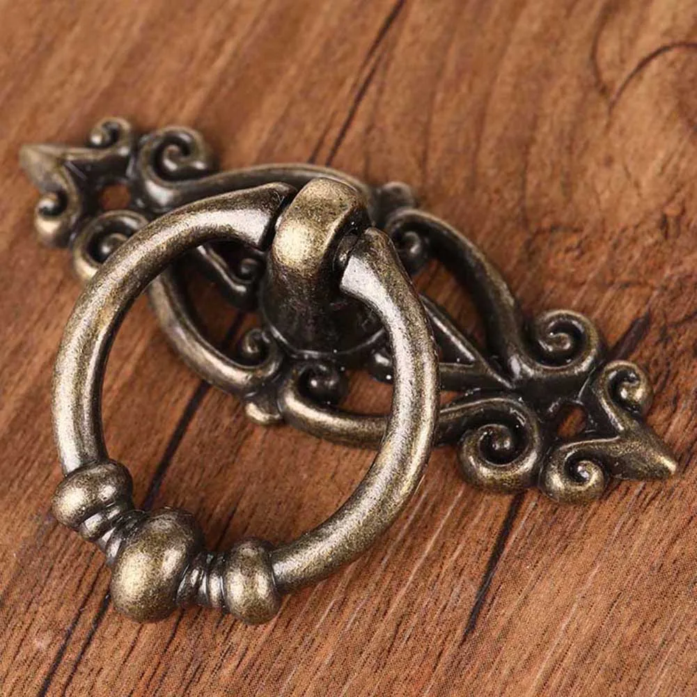 10PCS Antique Alloy Handle With Screws Suitable For Kitchen Cabinet Dresser Drawer Bookcasr Door 65x46mm 4Colors Optional
10PCS Antique Alloy Handle With Screws Suitable For Kitchen Cabinet Dresser Drawer Bookcasr Door 65x46mm 4Colors Optional
