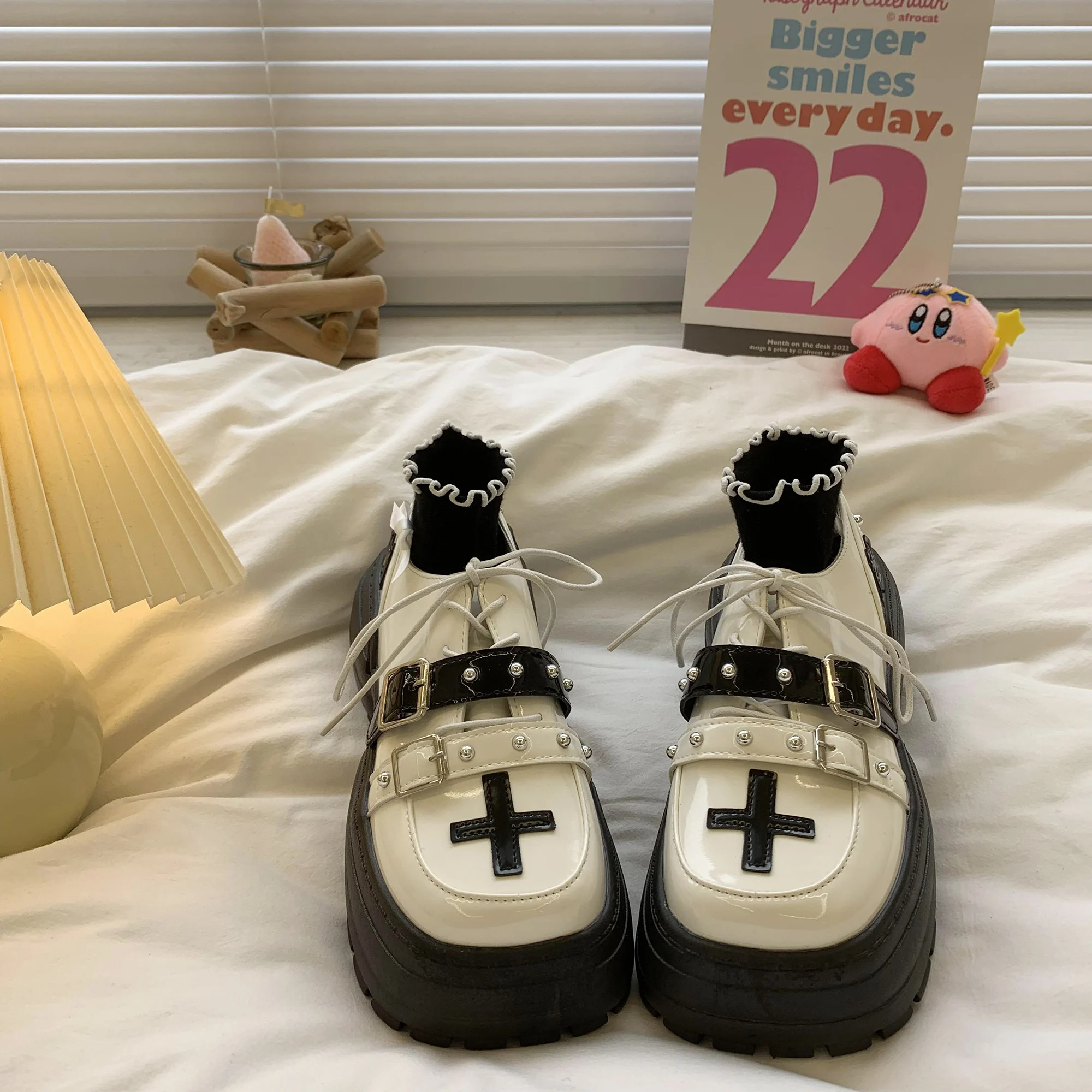 Gothic Lolita shoes 2023 punk platform shoes Japanese JK uniform Chunky leather shoes college girls Mary Jane shoes Women Shoes
Gothic Lolita shoes 2023 punk platform shoes Japanese JK uniform Chunky leather shoes college girls Mary Jane shoes Women Shoes