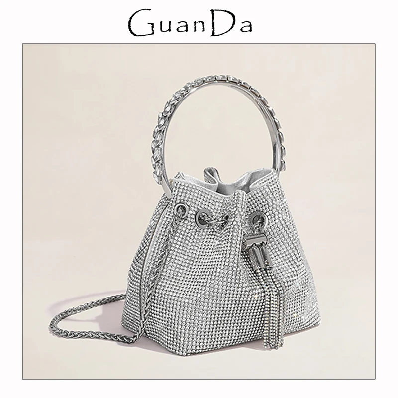 Shiny Crystal Women Evening Clutch Bag Wedding Party Diamond Bucket Purse Shoulder Handbag Sliver Rhinestones Luxury Bridal Bag
Shiny Crystal Women Evening Clutch Bag Wedding Party Diamond Bucket Purse Shoulder Handbag Sliver Rhinestones Luxury Bridal Bag