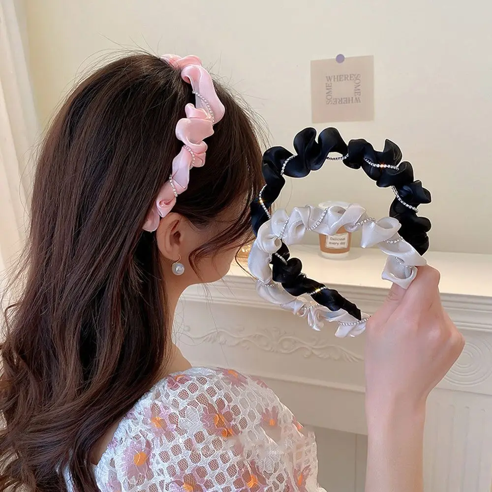 French Fashion Fairy Sweet Lovely Hair Accessories Headwear Korean Style Mesh Fold Hair Hoop Rhinestone Female Headband
French Fashion Fairy Sweet Lovely Hair Accessories Headwear Korean Style Mesh Fold Hair Hoop Rhinestone Female Headband