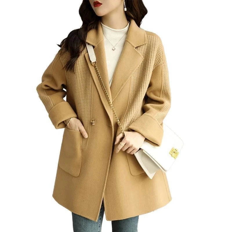 Женское шерстяное пальто средней длины, свободное двубортное пальто в Корейском стиле, универсальная верхняя одежда для отдыха, Осень-зима ... 
Женское шерстяное пальто средней длины, свободное двубортное пальто в Корейском стиле, универсальная верхняя одежда для отдыха, Осень-зима ...