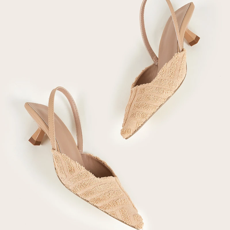 New Fashion White High Heel Sandals for Women Genuine Leather Pointed Toe Elegant Pumps Summer Closed Toe Ladies Shoes
New Fashion White High Heel Sandals for Women Genuine Leather Pointed Toe Elegant Pumps Summer Closed Toe Ladies Shoes