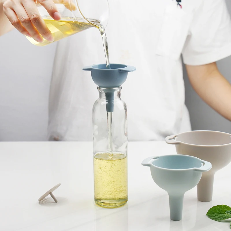 Household Filter Multi-function Funnel Set Oil Hopper Filter Oil Can Sub-packaging Plastic Funnel Kitchen Tools
Household Filter Multi-function Funnel Set Oil Hopper Filter Oil Can Sub-packaging Plastic Funnel Kitchen Tools