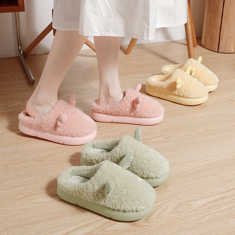Cotton slippers women's thick bottom winter indoor home cute couples warm men's plush slippers.
Cotton slippers women's thick bottom winter indoor home cute couples warm men's plush slippers.