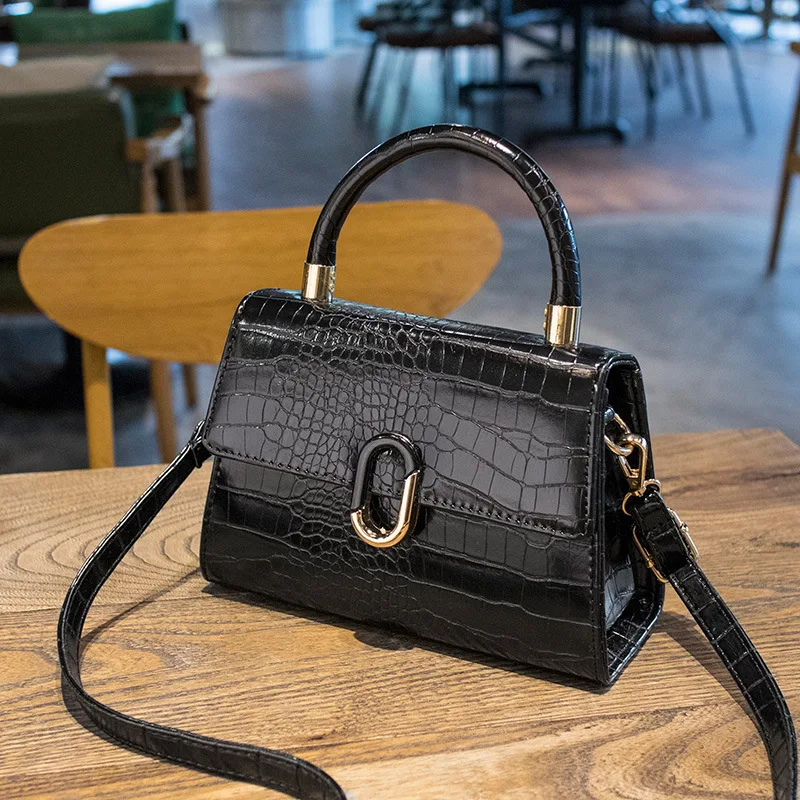 Pu White Crocodile Pattern Women's Daily Business Baguette 2022 New Fashion Texture All-match Messenger Portable Shoulder Bags
Pu White Crocodile Pattern Women's Daily Business Baguette 2022 New Fashion Texture All-match Messenger Portable Shoulder Bags