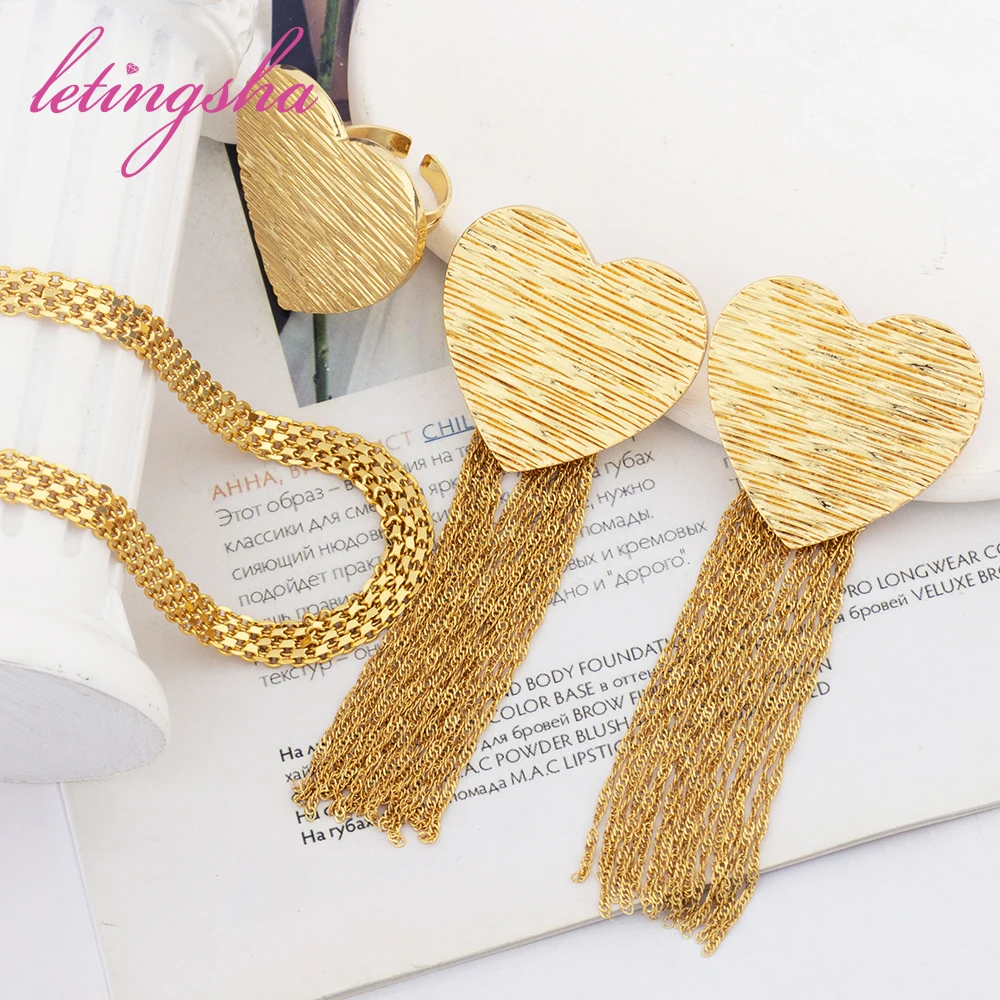 Fashion Heart Earrings Rings Brazilian Gold Color Necklace Chain Set Dubai Jewellery Set For Women Party Accessories Gifts
Fashion Heart Earrings Rings Brazilian Gold Color Necklace Chain Set Dubai Jewellery Set For Women Party Accessories Gifts