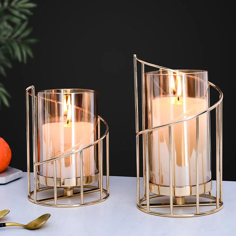 Nordic romantic candlestick decoration table high-end wrought iron candle decoration candlelight dinner props home decoration 
Nordic romantic candlestick decoration table high-end wrought iron candle decoration candlelight dinner props home decoration