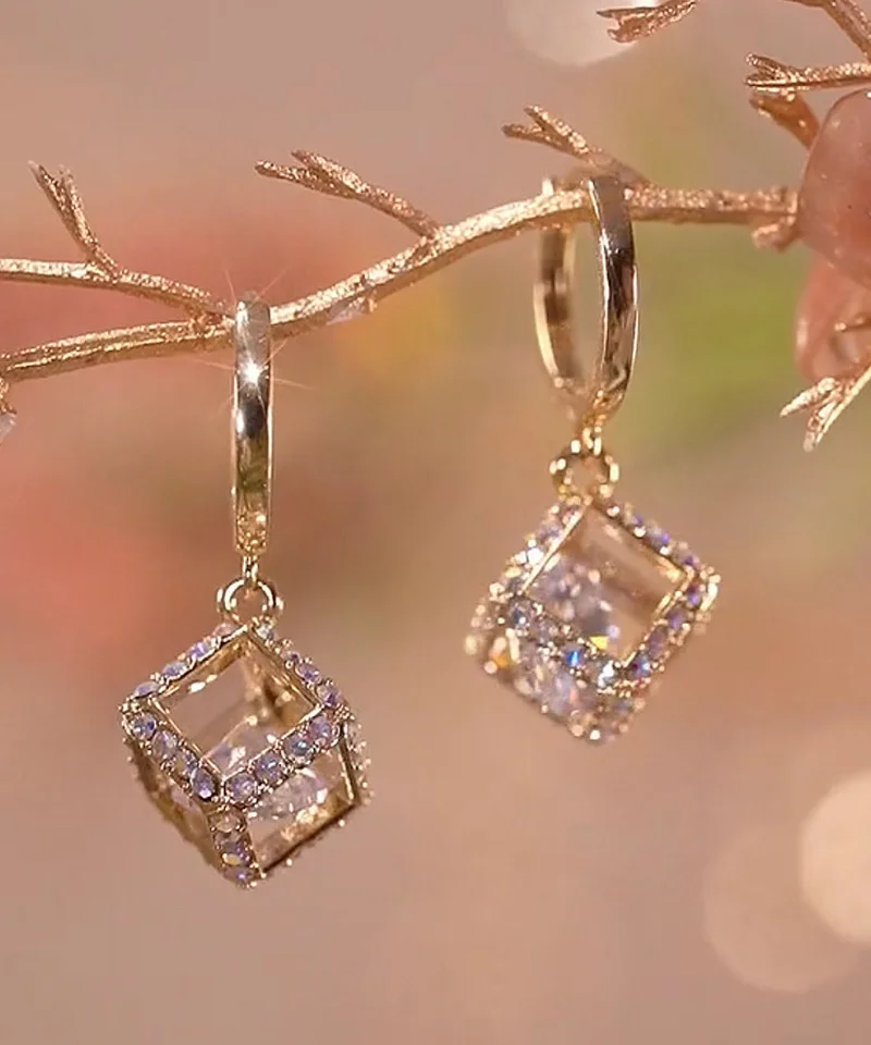 ALLNEWME Delicate Shiny Hollow Square CZ Zircon Drop Earrings for Women Gold Color Hook Ball Hanging Dangle Earrings Jewellery
ALLNEWME Delicate Shiny Hollow Square CZ Zircon Drop Earrings for Women Gold Color Hook Ball Hanging Dangle Earrings Jewellery