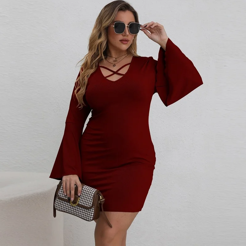 Elegant Plus Size Mini Dress Sexy Knitting Cutout V-Neck Flare Long Sleeve Dress Evening Club Party Vestidos for Wedding Autumn
Elegant Plus Size Mini Dress Sexy Knitting Cutout V-Neck Flare Long Sleeve Dress Evening Club Party Vestidos for Wedding Autumn