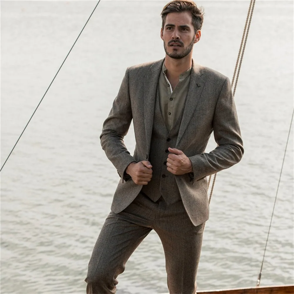 Formal Men Suits 3 Pieces Wool Tweed Wedding Tuxedos Winter Groommen Party Prom Pants Suits Jacket Business Male Costumes Hommes
Formal Men Suits 3 Pieces Wool Tweed Wedding Tuxedos Winter Groommen Party Prom Pants Suits Jacket Business Male Costumes Hommes