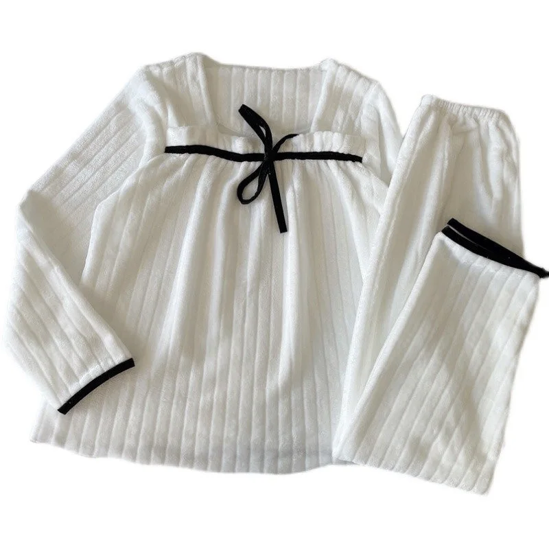 Long Sleeve Thick Warm Flannel Pajama Sets for Women Coral Velvet Cute Cartoon Suit Pyjamas Homewear Clothes Winter Sleepwear 
Long Sleeve Thick Warm Flannel Pajama Sets for Women Coral Velvet Cute Cartoon Suit Pyjamas Homewear Clothes Winter Sleepwear